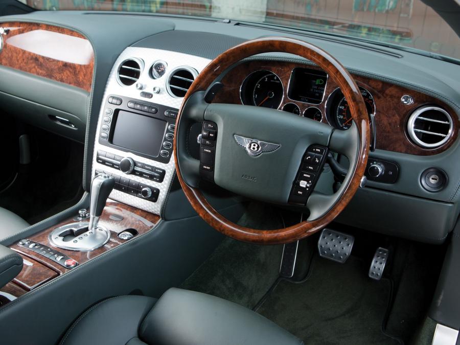 Интерьер Bentley Continental GTZ 2008 года  (фото 19 из 26)